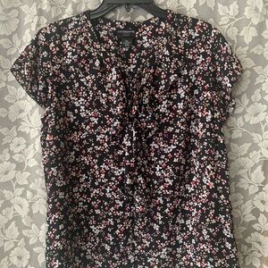 Liz Claiborne Black Floral Blouse